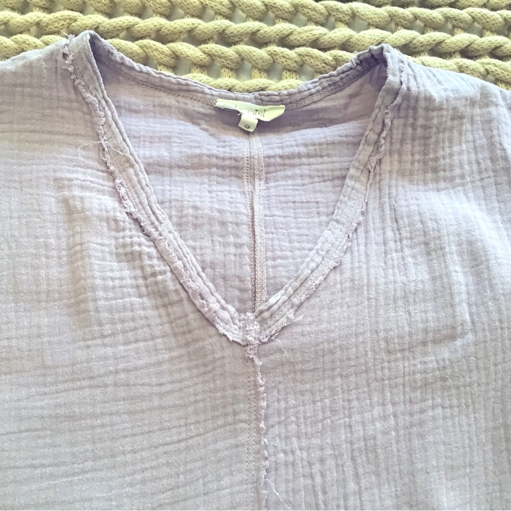 Size M Boutique Sleeveless Lavender Purple Top EUC